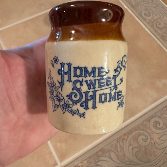 Vintage HOME SWEET HOME♥️Salt n Pepper Shakers - Picture 4 of 9
